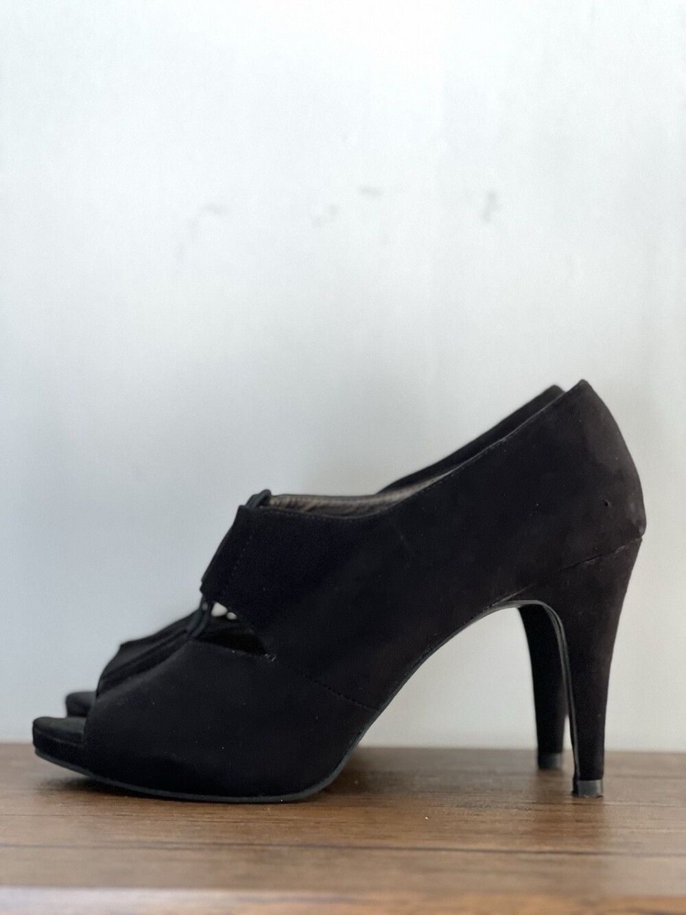 Moda Spana Women’s Sz 9 Black Suede Heel Bootie Pump